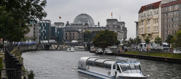 واکنش سه شرکت بزرگ آلمانی به از سرگیری تحریم های آمریکا علیه ایران واکنش سه شرکت بزرگ آلمانی به از سرگیری تحریم های آمریکا علیه ایران - اسپوتنیک ایران