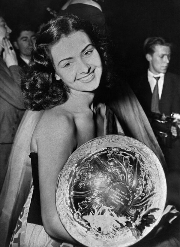 بانوی شایسته جهان 1953 دنیز پره - اسپوتنیک ایران  