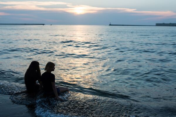 استقبال توریست ها از جزیره کریمه - اسپوتنیک ایران  