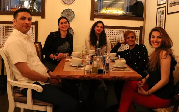 مشتریان رستوران «رومینو» مشتریان رستوران «رومینو» - اسپوتنیک ایران