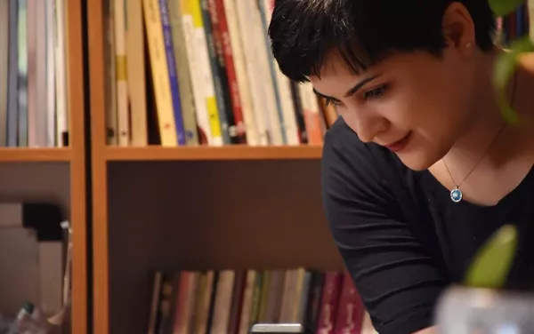 کتاب نزد ایرانیان است و بس کتاب نزد ایرانیان است و بس - اسپوتنیک ایران