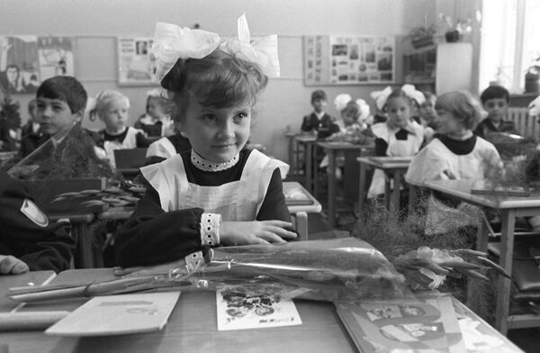 کلاس اولی ها سال 1983 در زمان شوروی - اسپوتنیک ایران  
