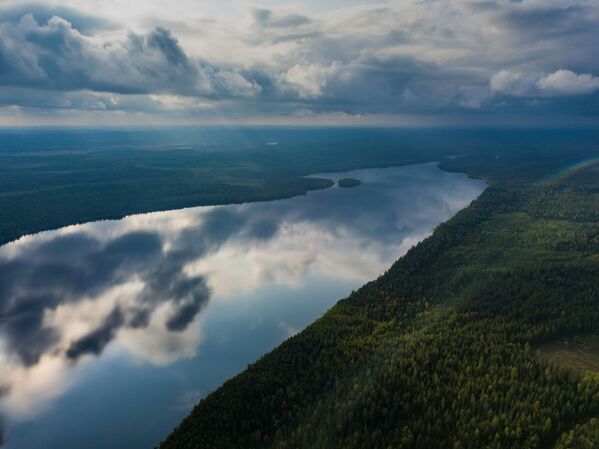 دریاچه جنگلی در جمهوری کارلیای روسیه - اسپوتنیک ایران  