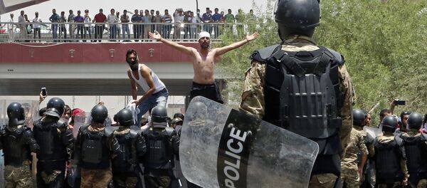 حمله به خودروهای آتشنشانی در بصره حمله به خودروهای آتشنشانی در بصره - اسپوتنیک ایران