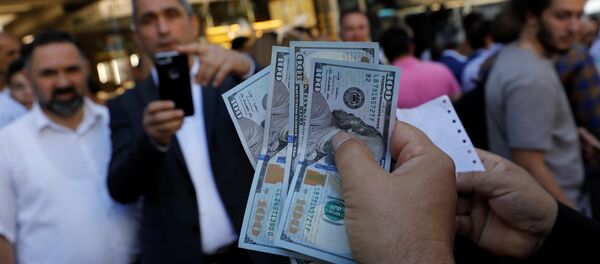 فروش اجناس به دلار در بازار تبریز +عکس فروش اجناس به دلار در بازار تبریز +عکس - اسپوتنیک ایران