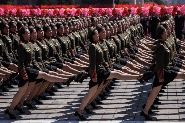 رژه نظامی به مناسبت ۷۰ سالگی کره شمالی - اسپوتنیک ایران  