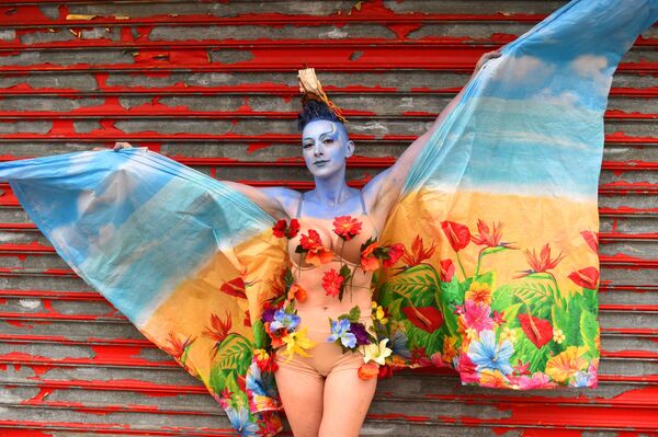 شرکت کننده رژه  لباس نیویورک - اسپوتنیک ایران  