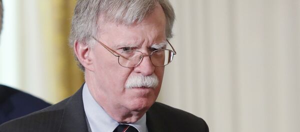 واکنش کاربران ایرانی به تهديدات تند بولتون - اسپوتنیک ایران  