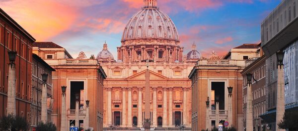 انتقاد کلیسای کاتولیک رم از تحریم های امریکا علیه ایران - اسپوتنیک ایران  