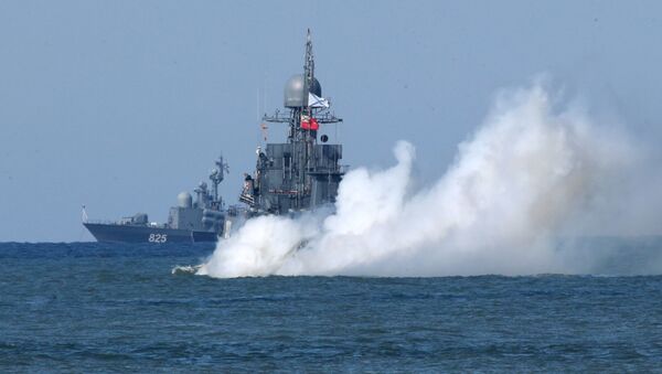 نیروی دریایی روسیه ناو هواپیمابر انگلیسی را در دریای عرب رصد می کند - اسپوتنیک ایران  