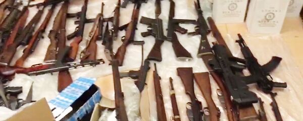 کشف اسلحه و مهمات جنگی در غرب ایران - اسپوتنیک ایران  