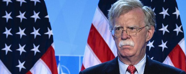 بولتون: آمریکا نمی تواند صادرات نفت ایران را کاملا قطع کند بولتون: آمریکا نمی تواند صادرات نفت ایران را کاملا قطع کند - اسپوتنیک ایران