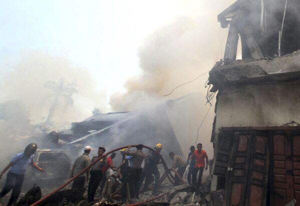 سقوط هواپیمای ترابری نظامی روی هتلی در اندونزی - اسپوتنیک ایران  