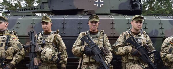 غیرقابل استفاده بودن ماشین های نظامی جدید در آلمان - اسپوتنیک ایران  