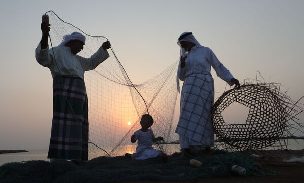 آموزش ماهیگیری به کودک - اسپوتنیک ایران  