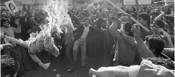 دانشجویان انقلاب شاه را می خواستند - اسپوتنیک ایران  