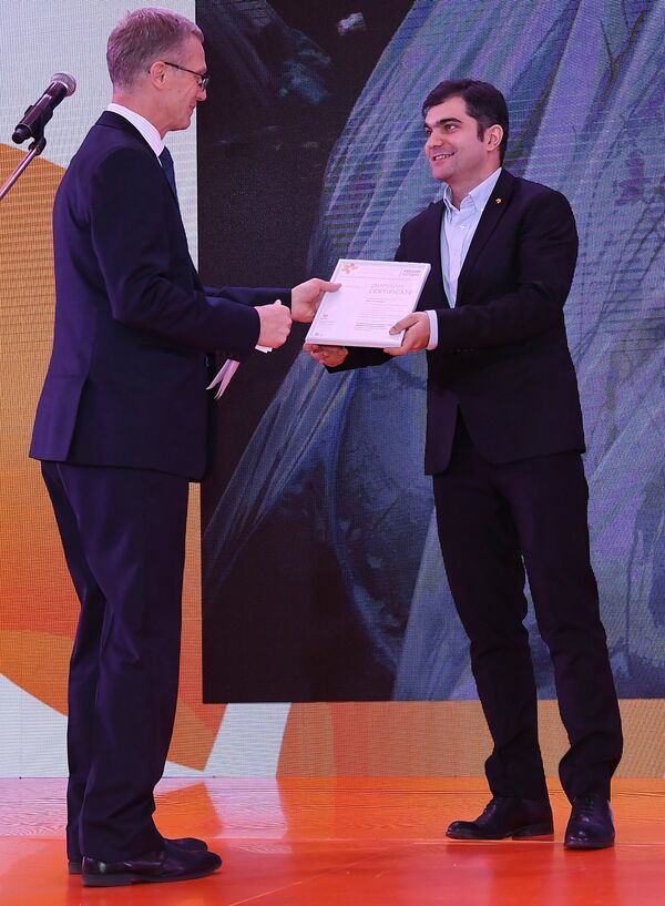 امید وهاب زاده امید وهاب زاده - اسپوتنیک ایران