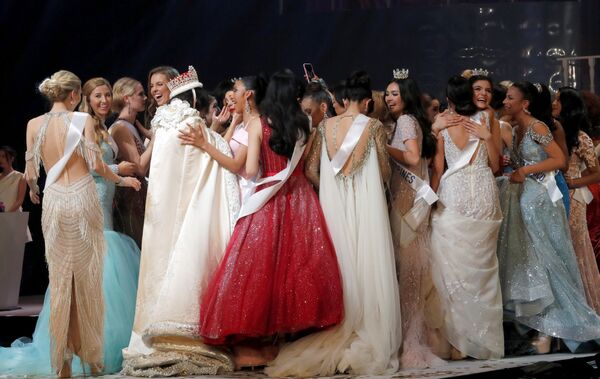 شرکت کنندگان در مسابقات دختر شایسته جهان در ژاپن - اسپوتنیک ایران  