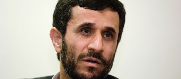 احمدی نژاد به مراسم تشییع جنازه شاهرودی رفت + عکس احمدی نژاد به مراسم تشییع جنازه شاهرودی رفت + عکس - اسپوتنیک ایران