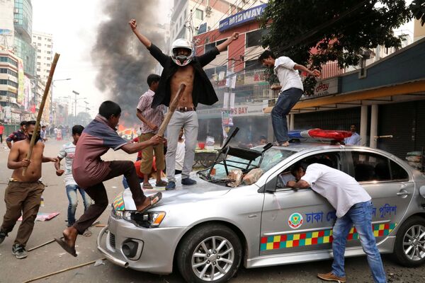 حرکات اعتراضی در داکا، پایتخت  بنگلادش - اسپوتنیک ایران  