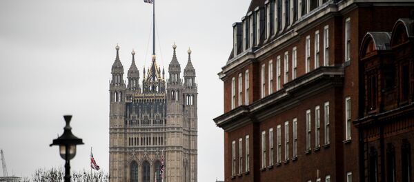 تعداد امضاها زیر تومار درخواست لغو تحریمهای آمریکا علیه ایران رو به افزایش است تعداد امضاها زیر تومار درخواست لغو تحریمهای آمریکا علیه ایران رو به افزایش است - اسپوتنیک ایران