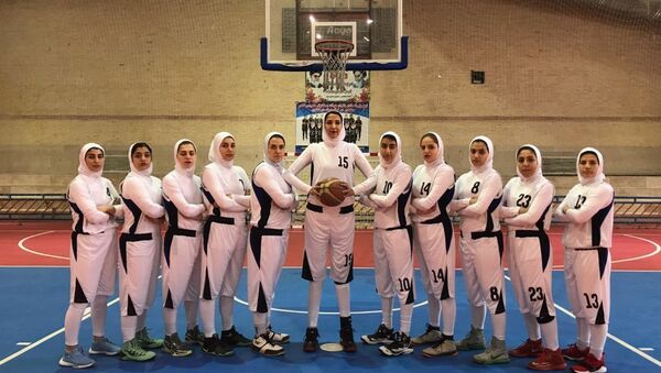 رعناترین دختر ایرانی ستاره مسابقات بسکتبال - اسپوتنیک ایران  