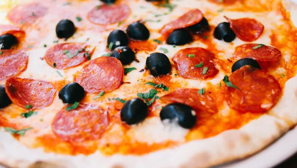 آیا تبلیغات کالاهای مضر سلامت خانواده ها را به خطر می اندازد؟ آیا تبلیغات کالاهای مضر سلامت خانواده ها را به خطر می اندازد؟