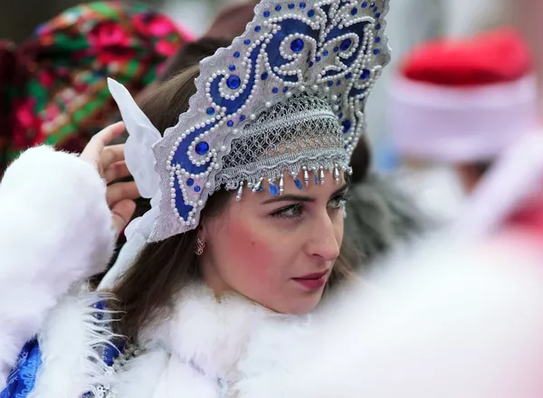 باباسرما و دختربرفی ها در کراسنودار باباسرما و دختربرفی ها در کراسنودار - اسپوتنیک ایران
