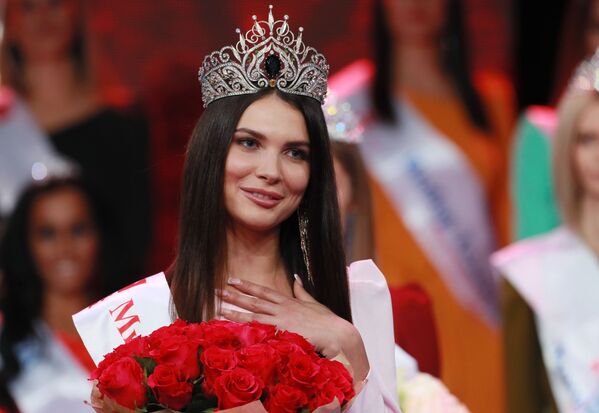 آلسیا سیمرنکو برنده کنکور ملکه زیبایی-2018 مسکو - اسپوتنیک ایران  