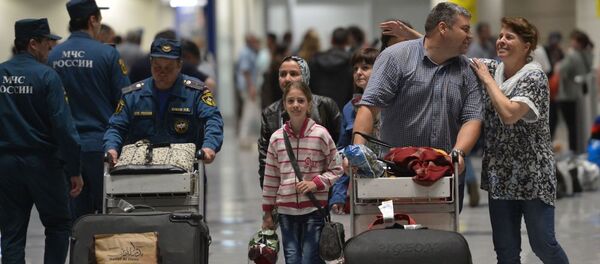 روسیه در سوریه فرودگاه و کارخانه می سازد روسیه در سوریه فرودگاه و کارخانه می سازد - اسپوتنیک ایران