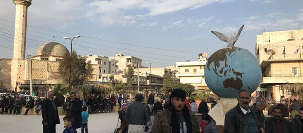 آمریکایی ها در سوریه دزدی میکنند آمریکایی ها در سوریه دزدی میکنند - اسپوتنیک ایران