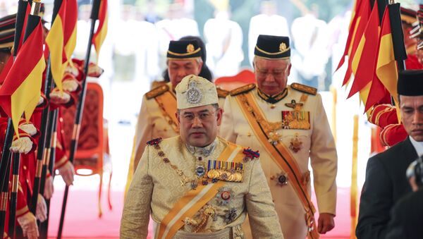 پادشاه مالزی از قدرت کناره گیری کرد - اسپوتنیک ایران  