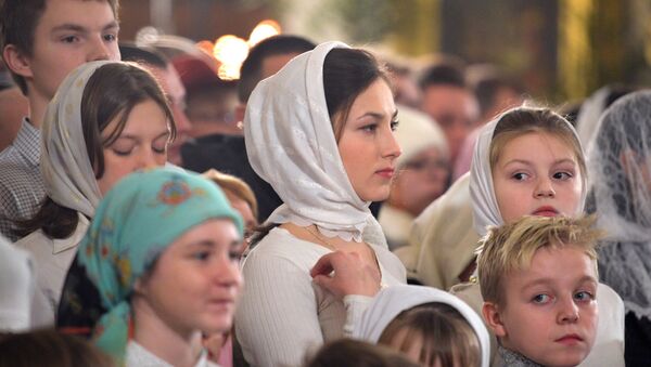 برگزاری جشن تولد حضرت مسیح بر اساس تقویم ارتدوکس در سن پترزبورگ - اسپوتنیک ایران  
