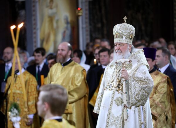 اسقف اعظم مسکو و کل روسیه در کلیسای مسیح منجی در مسکو - اسپوتنیک ایران  
