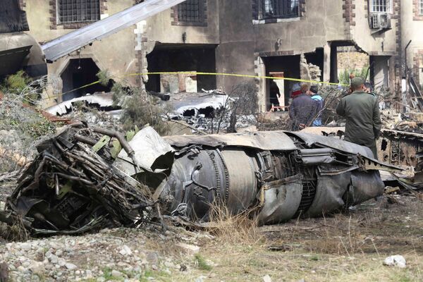 سقوط هواپیمای باری 707 بوئینگ در ایران - اسپوتنیک ایران  