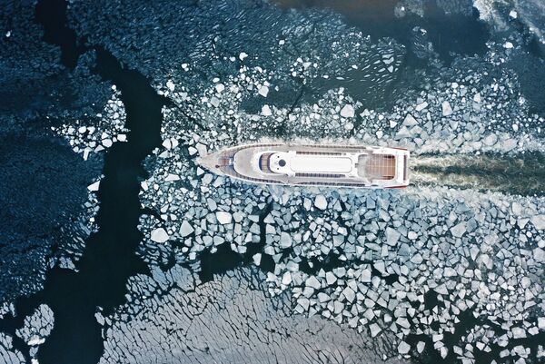 کشتی در رودخانه مسکو. - اسپوتنیک ایران  