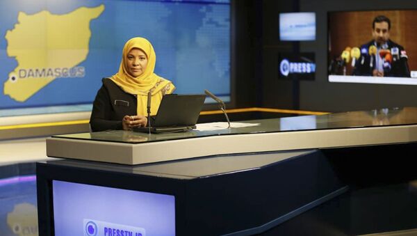 سلب اجازه تماس خبرنگار پرس تی وی با خانواده - اسپوتنیک ایران  