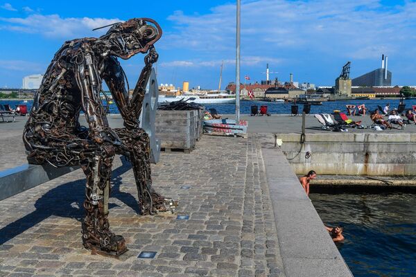مجسمه مرد آهنی در کپنهاک دانمارک - اسپوتنیک ایران  