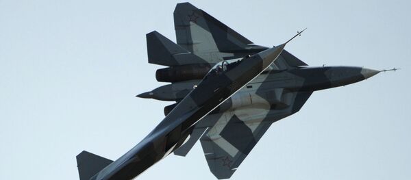 Российский истребитель нового поколения Т-50 на Международном авиационно-космическом салоне МАКС-2011 - اسپوتنیک ایران  