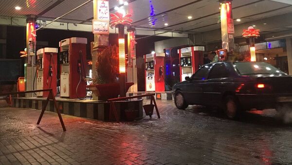 اطلاعیه وزارت‌ کشور درباره افزایش نرخ بنزین - اسپوتنیک ایران  