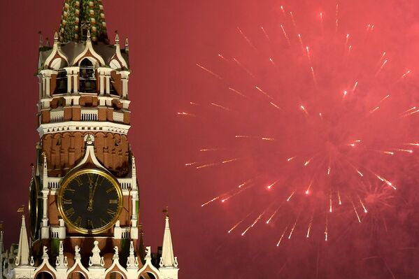آتش بازی به مناسبت سال نو در مسکو - اسپوتنیک ایران  