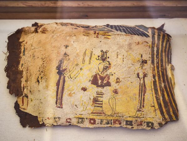 قطعه ای هنری کشف شده در قبرستان باستانی در 340 کیلومتری جنوب قاهره - اسپوتنیک ایران  