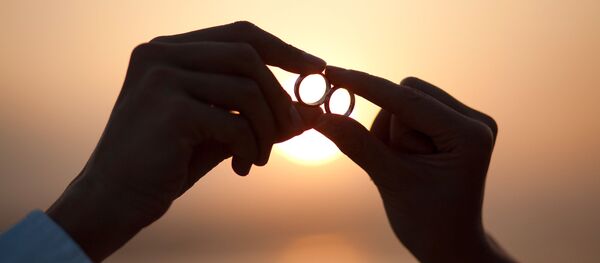 ازدواج دستیار سرمربی سابق استقلال با دختر ایرانی - اسپوتنیک ایران  