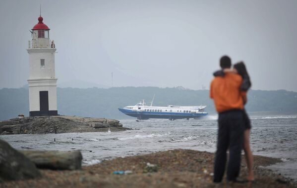 کشتی  کومت در ولادی واستوک - اسپوتنیک ایران  