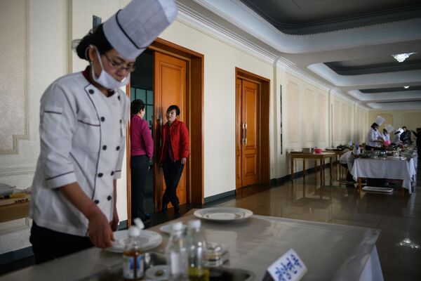 کنکور ملی آشپزی در کره شمالی - اسپوتنیک ایران  