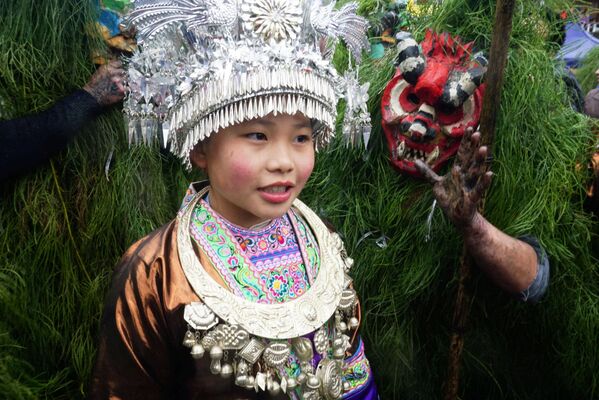 دختری از قبیله میائو در چین - اسپوتنیک ایران  