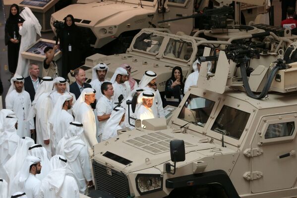 نمایشگاه بین المللی تسلیحات در امارات متجده عربی-ولیعهد ابوظبی - اسپوتنیک ایران  