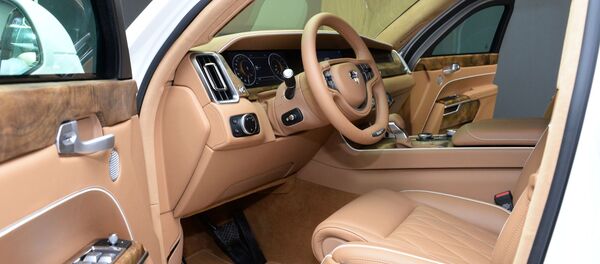 داخل خودروی آئوروس ولادیمیر پوتین داخل خودروی آئوروس ولادیمیر پوتین - اسپوتنیک ایران