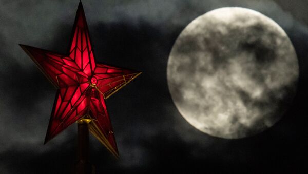 تصویری از شی مرموز بر فراز آسمان مسکو+عکس - اسپوتنیک ایران  