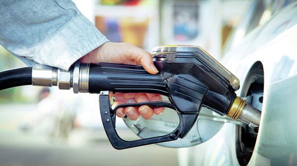 بنزین در سال آینده افزایش قیمت نخواهد داشت - اسپوتنیک ایران  